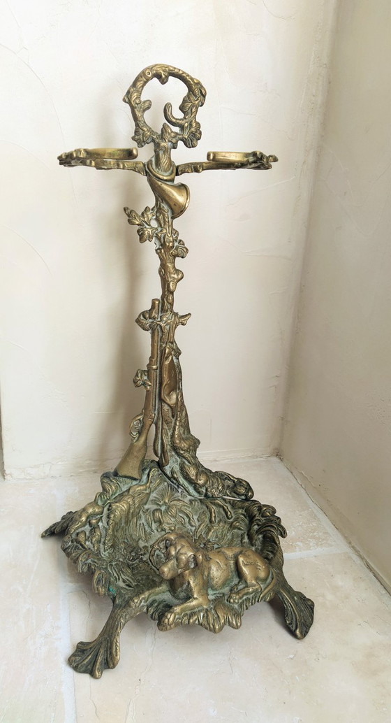 Image 1 of Siervo de chimenea de bronce