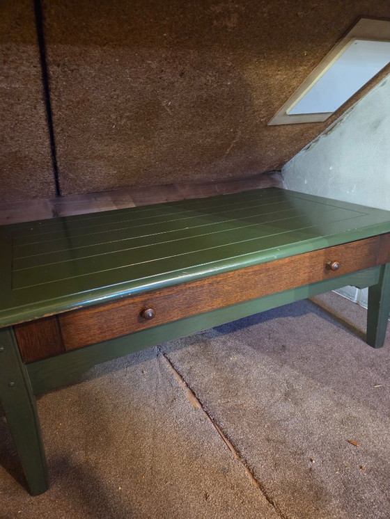 Image 1 of Auténtica mesa de centro rústica verde oliva del siglo XIX