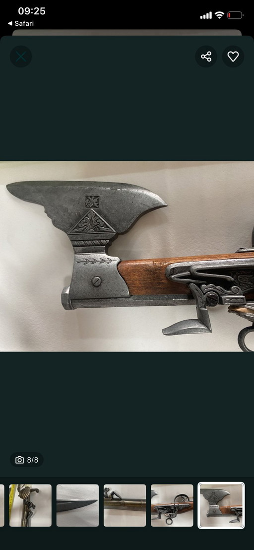 Replica di pistola con ascia, Germania XVII secolo.