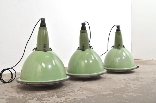 Vintage enamel lamps with bulb glass