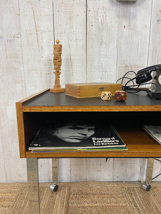 Image 1 of Modernistische bijzettafel uit de jaren 70