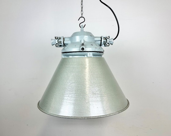 Image 1 of Lampada industriale antideflagrante con paralume in alluminio di Elektrosvit, anni '70