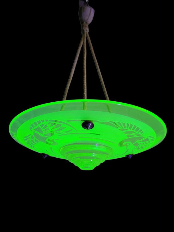 Image 1 of Very rare French Art Deco uranium chandelier from ca. 1925 by André Delatte with etched bird motif