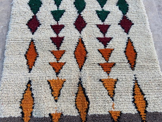 Image 1 of Handmade Moroccan rug, decorated, 200cm x 300cm