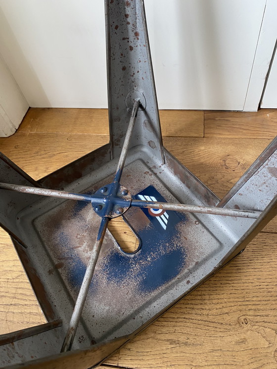 Image 1 of Tabourets Tolix vintage d'origine