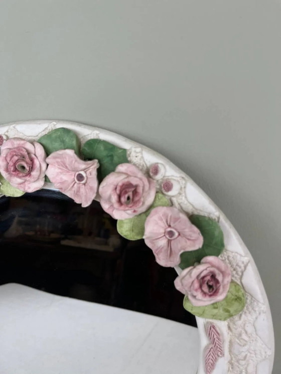 Spiegel mit Blumenkranz – Stone (photo 7 of 10)