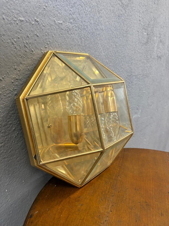 Image 1 of Geometrische wandlamp van messing en glas, jaren 80
