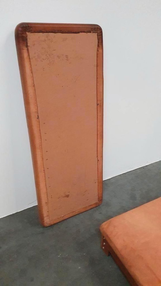 Image 1 of Tavolino vintage, mobiletto da palestra, scatola per ginnastica, imbracatura in pelle, teak anni '70