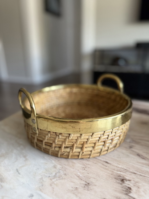 Schale aus Rattan und Messing im Stil von Gabriella Crespi, Italien 1960-1970 (26,5 cm)