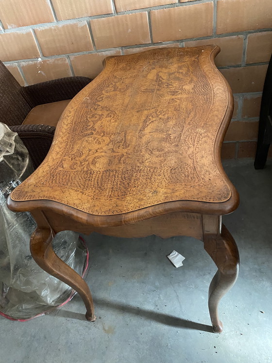 Image 1 of Hermosa mesa auxiliar