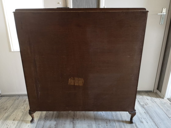 Image 1 of Engelse vitrinekast Art Deco jaren 40/50 bowfront