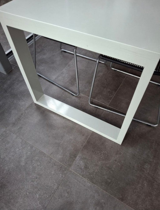 Designertisch + 6 Drahtstühle