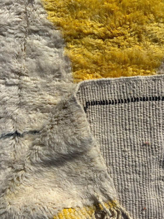 Image 1 of Mrirt Marokkanischer Wollteppich 200 x 300 cm – Handgeknüpfter, dicker Berberteppich aus Wolle, gewebt von Frauen