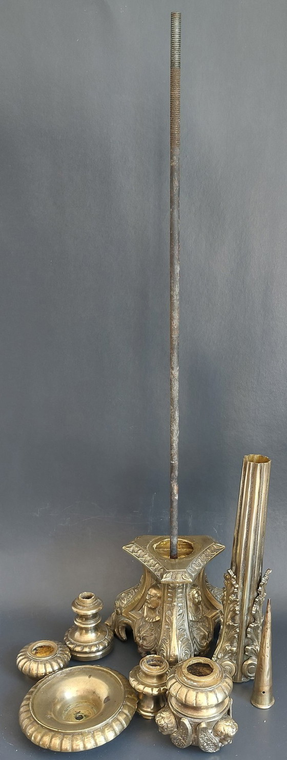 Image 1 of Candelabro da cappella in bronzo del XIX secolo