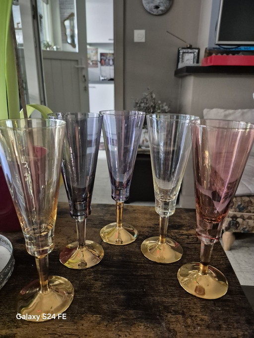 Cinco copas de champán de cristal modelo Nobel Sparkling Devil