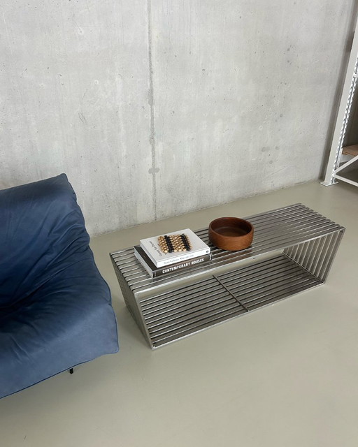 Couchtisch aus Edelstahl / Couchtische aus Edelstahl