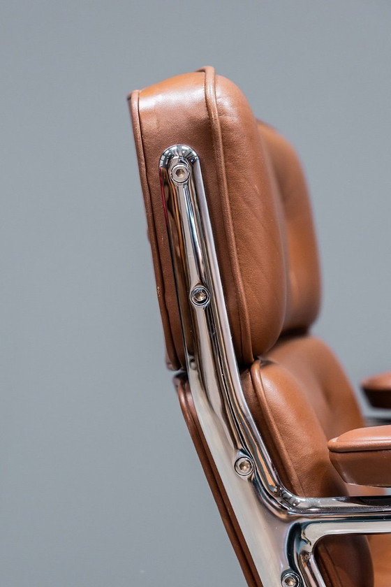 Image 1 of Eames ES108 lobby chair, 80’s