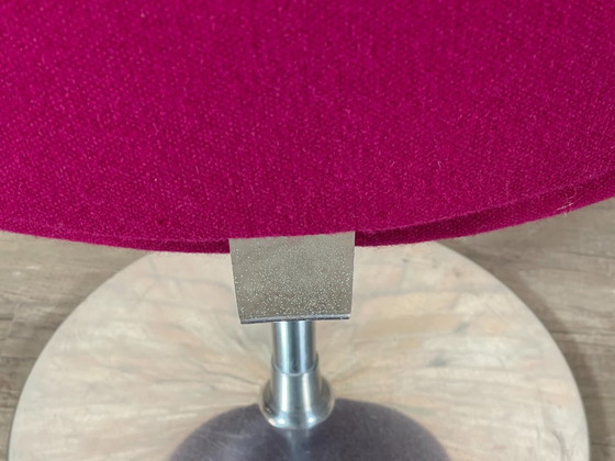 Artifort Little Tulip Purple – Chairs and lounge chairs, Metal, Textile (photo 13 of 15)