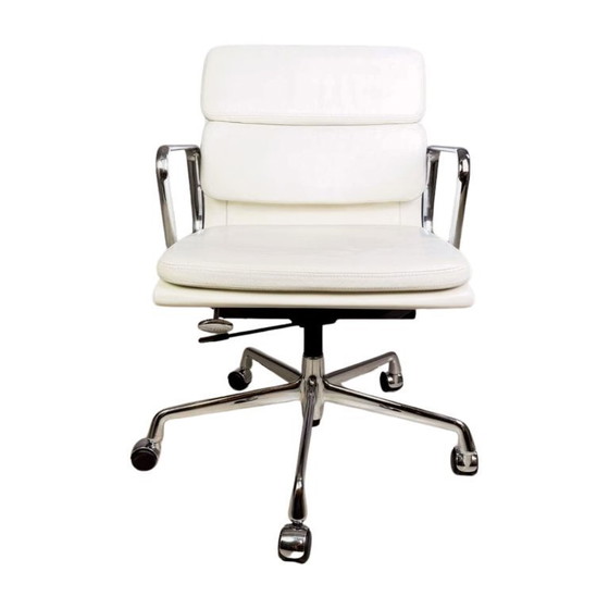 Image 1 of Original Vitra EA 217 Bürostuhl Charles Eames leder weiß Chefsessel