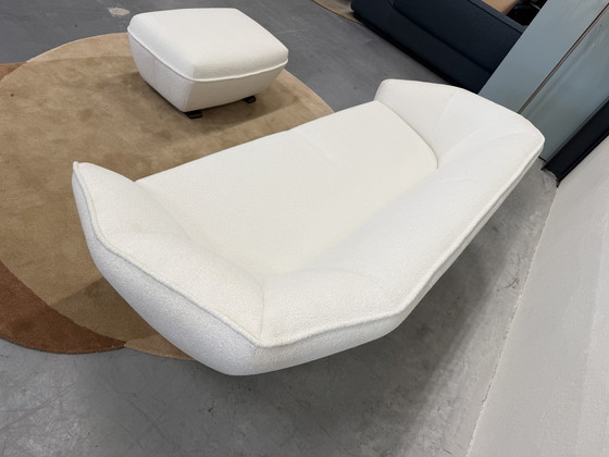 Image 1 of Canapé 3 places Pode Colla avec pouf en tissu Amelia