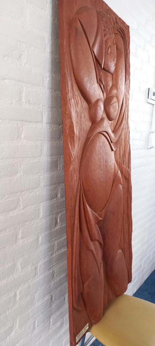 Sculpture unique en bois de teck réalisée par l'artiste John Beemsterboer