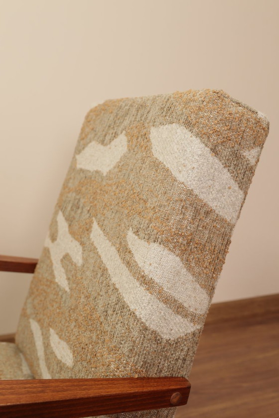 Image 1 of Vintage loungestoelpatroon Jacquardstof Scandinavisch design Bruine houtkleur