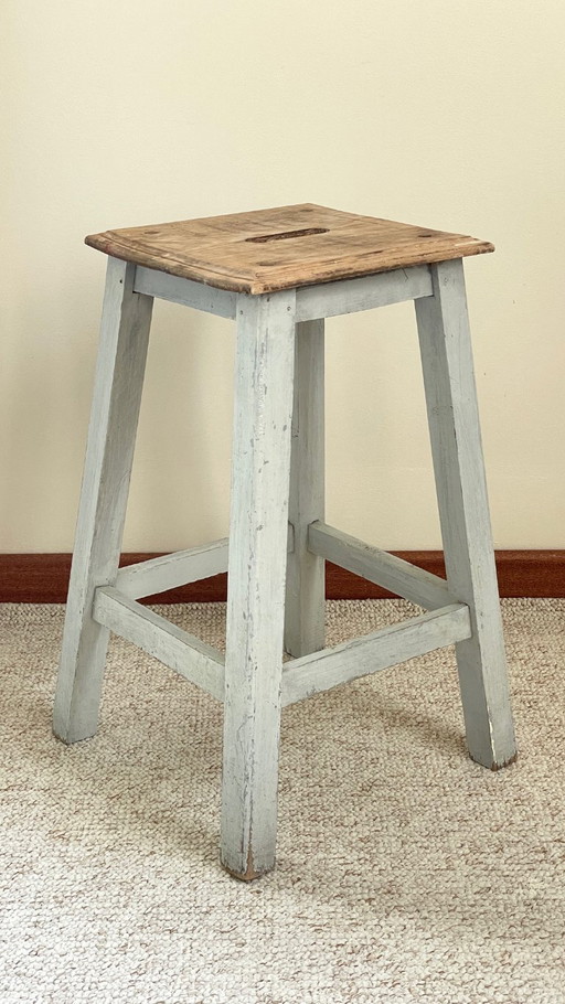 Antieke massief houten kruk – krukjes, Wood