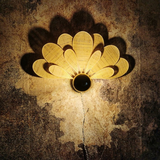 Image 1 of Art Deco wall sconce, 11 petals in rattan and linen (customizable shade)