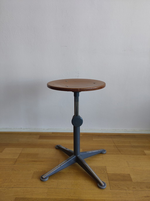 Friso Kramer Stool Ahrend the Circle