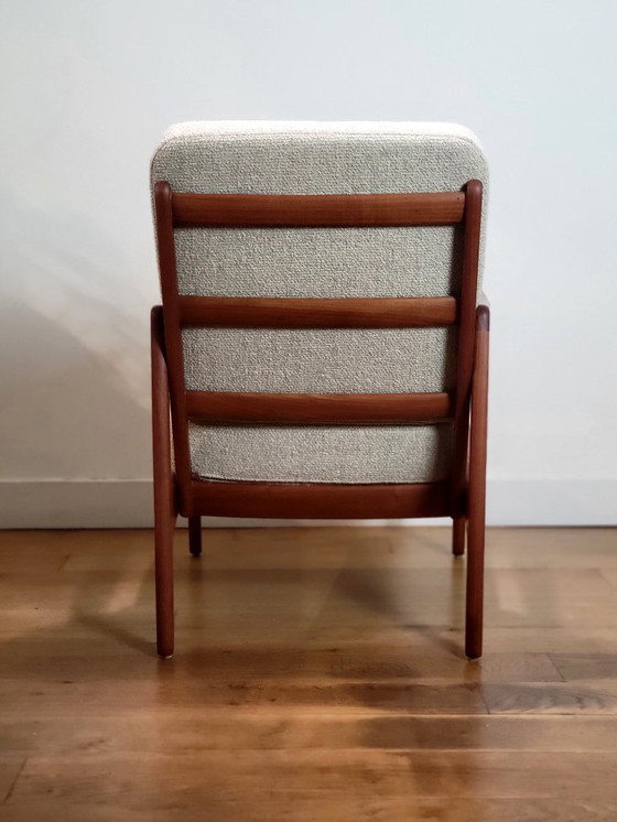 Image 1 of Vintage armchair FD 109 by Ole Wanscher for France & Daverkosen