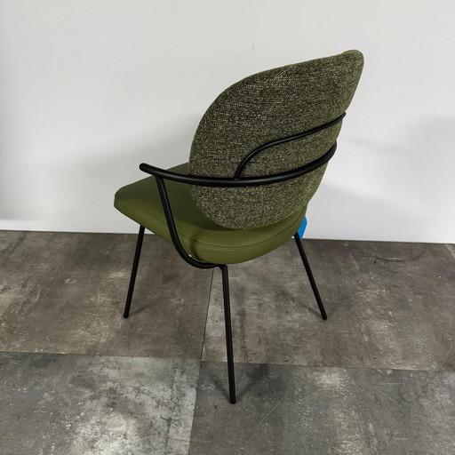Flip set of 4 – Bert Plantagie, eetkamerstoelen, Textile, Lambskin (photo 2 of 6)