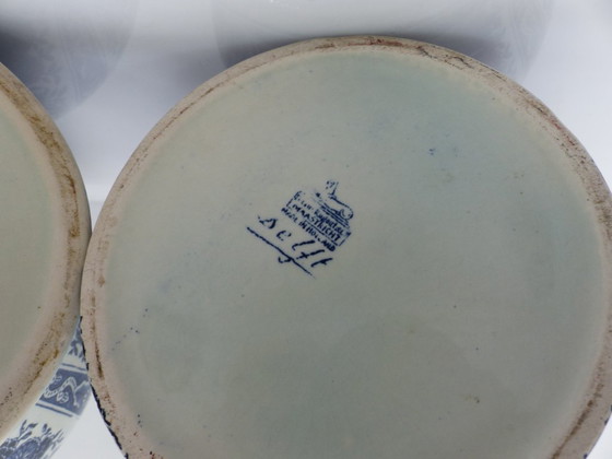 Image 1 of Large pair of blue and white Delft covered pots, floral decoration, 18th-century style