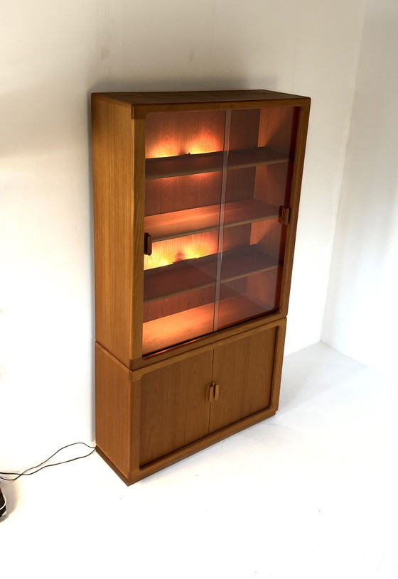 Image 1 of Vintage XL Danish display cabinet, Silkeborg Møbelfabrik '70