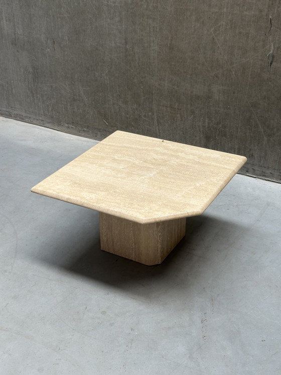 Image 1 of Table basse/table d'appoint vintage en travertin