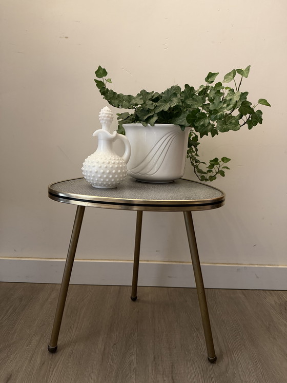 Image 1 of Tavolino triangolare in formica anni '50/'60