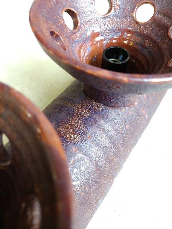 Image 1 of Bijzondere bruin-aubergine kleurige keramieken aardewerken vintage wandlamp, west germany fat lava stijl.