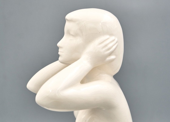 Figure Féminine en Céramique, Tchécoslovaquie des années 1960 – Sculptures, Ceramic (photo 13 of 16)