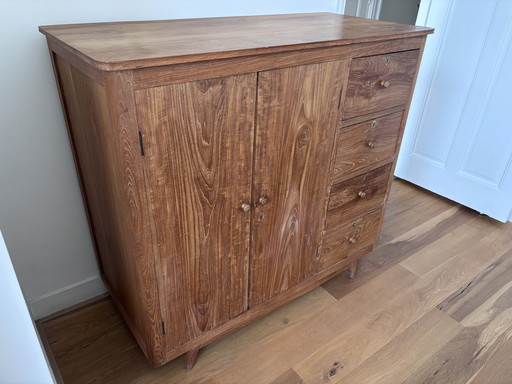 Teakhouten kast