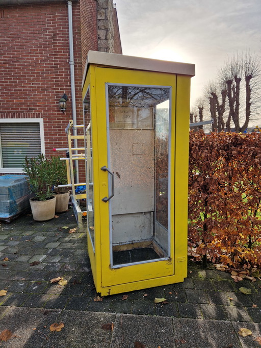 Boîte téléphonique d'origine