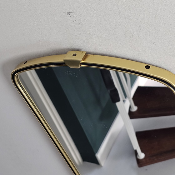 Image 1 of Miroir Vintage des années 1950/60 - Miroir allongé avec cadre en laiton, miroir mural rétro