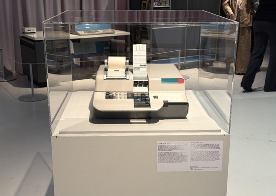 Image 1 of ORDENADOR DE SOBREMESA Mario Bellini 'Programma 101' Olivetti 1965