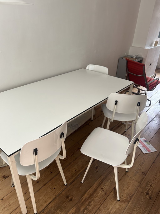 Ahrend table and chairs Revolt