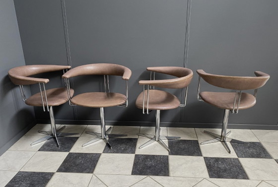 Image 1 of Ensemble de 4 chaises pivotantes style Borje Johansen années 1970