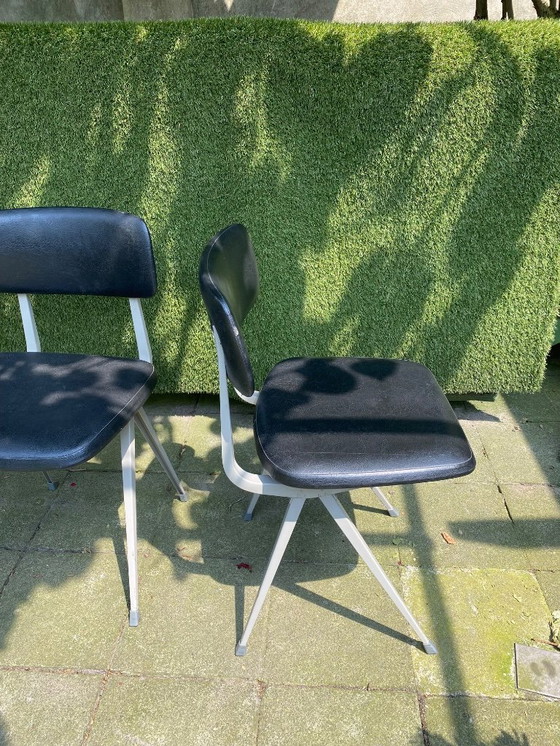 Image 1 of 3х Friso Kramer chairs