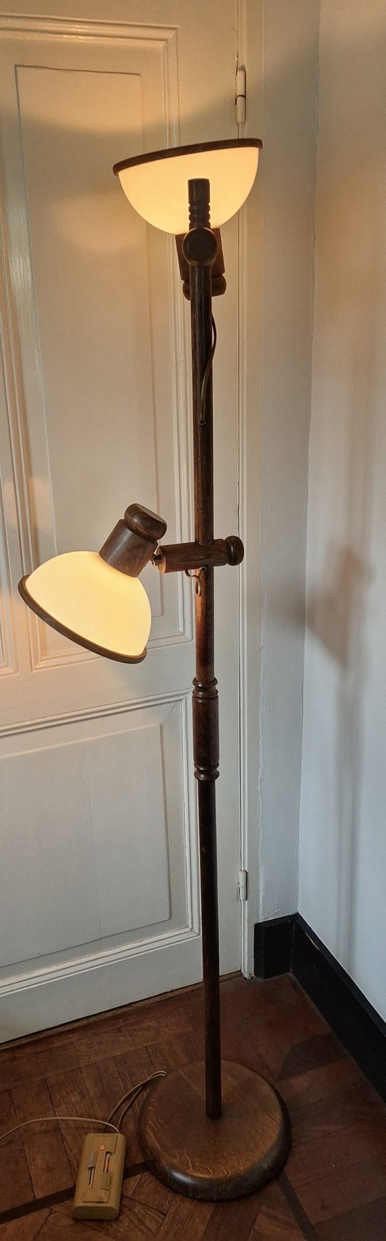 Steinmetz-Eichenpilz-Stehlampe – Steinhauer, Stehleuchten, Plastic, Wood (photo 4 of 14)