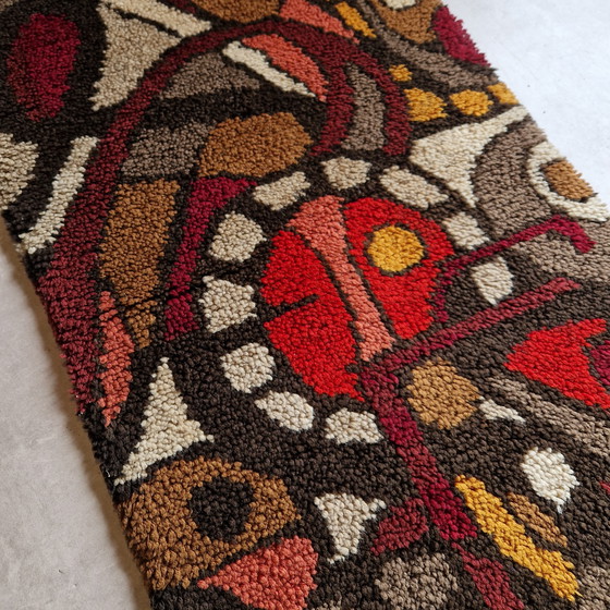 Image 1 of 70's vintage wool wall hanging spaceage smyrna art rug