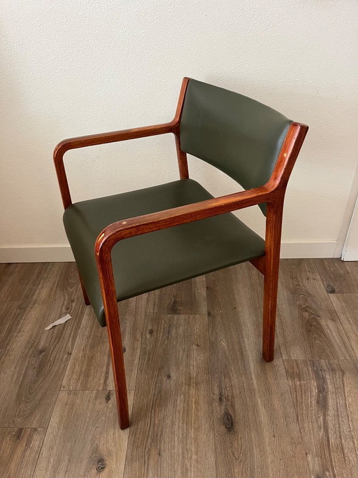 8 chairs in good condition Wilkhahn