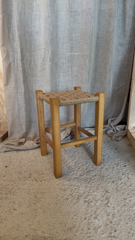 Tabouret en osier