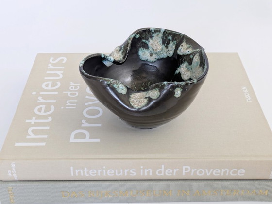 Image 1 of Bol vintage de style Vallauris, poterie de lave grasse du milieu du siècle, anthracite et vert mousse