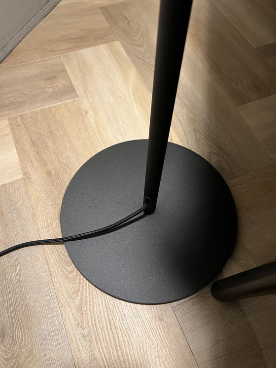 Image 1 of Leolux Funo standing lamp